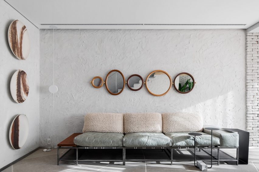 Musa Apartment by Nati Minas & Studio