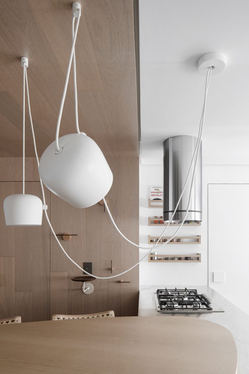 Musa Apartment by Nati Minas & Studio