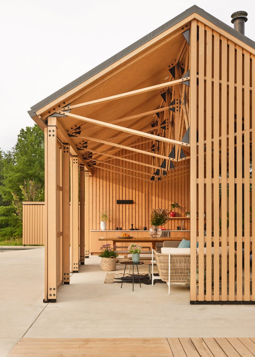 Pool House by Osso Architecture