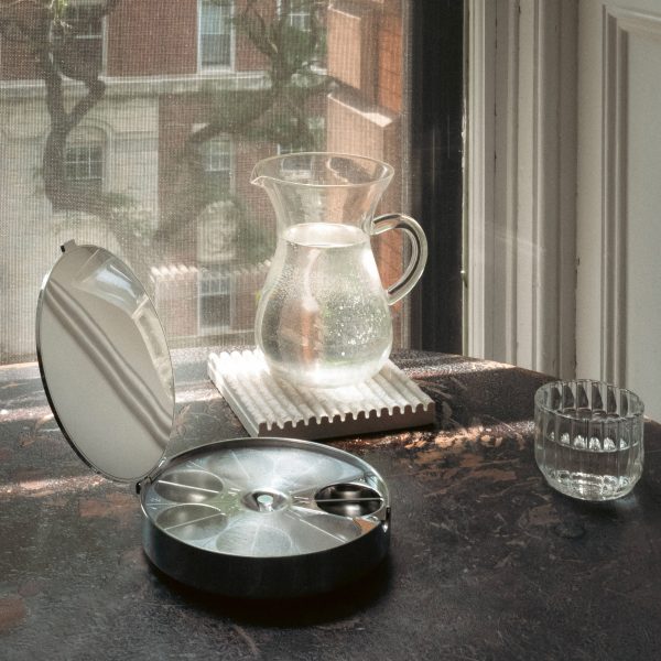 Remsen pill container