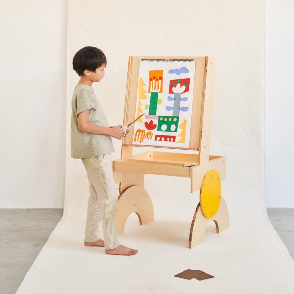 Easel designed by Waka Waka for children's brand Woset
