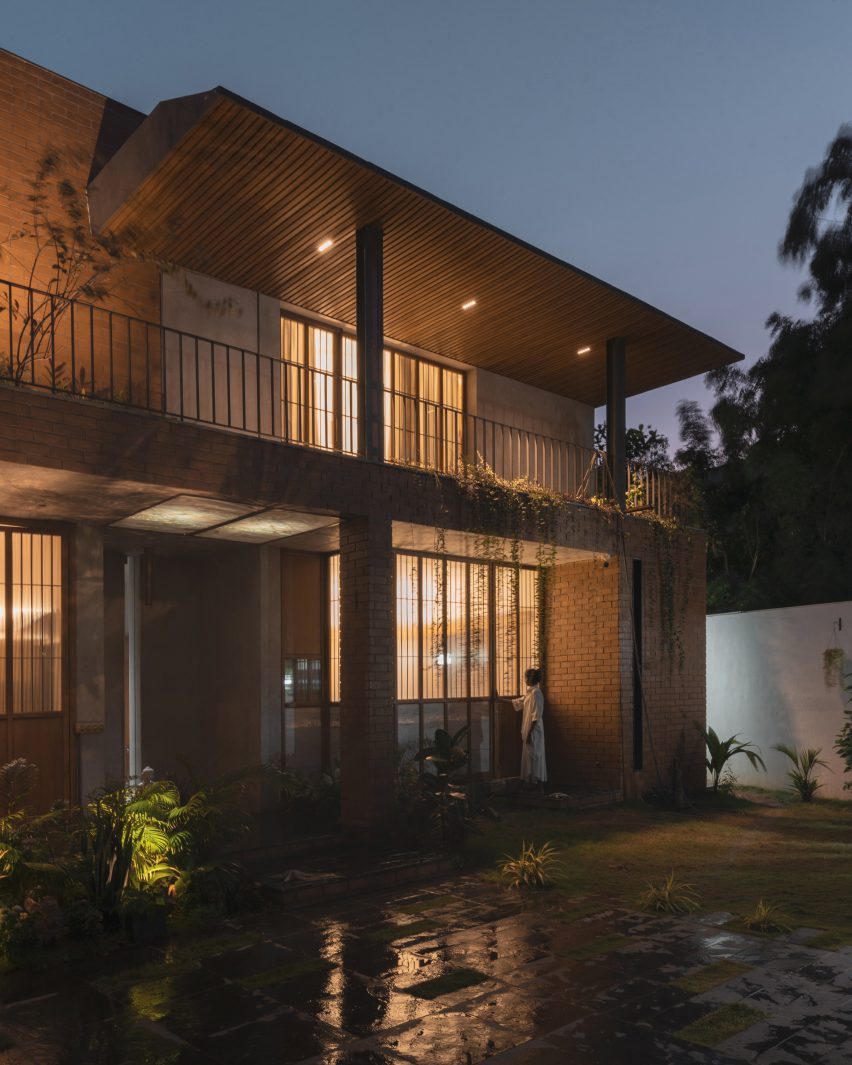 Billy O'Tea house by STOMP