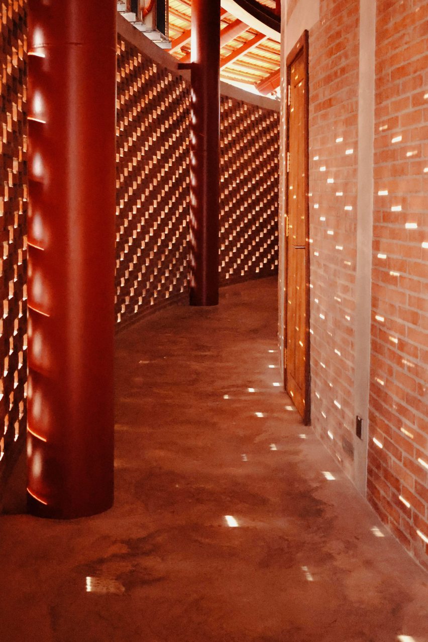 The Gong by Atelier Oï