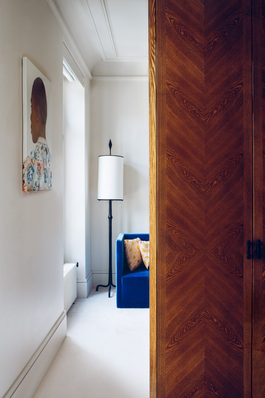 Versailles townhouse by RMGB