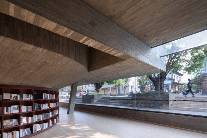 Weishan Chongzheng Academy Bookstore by Trace Architecture Office