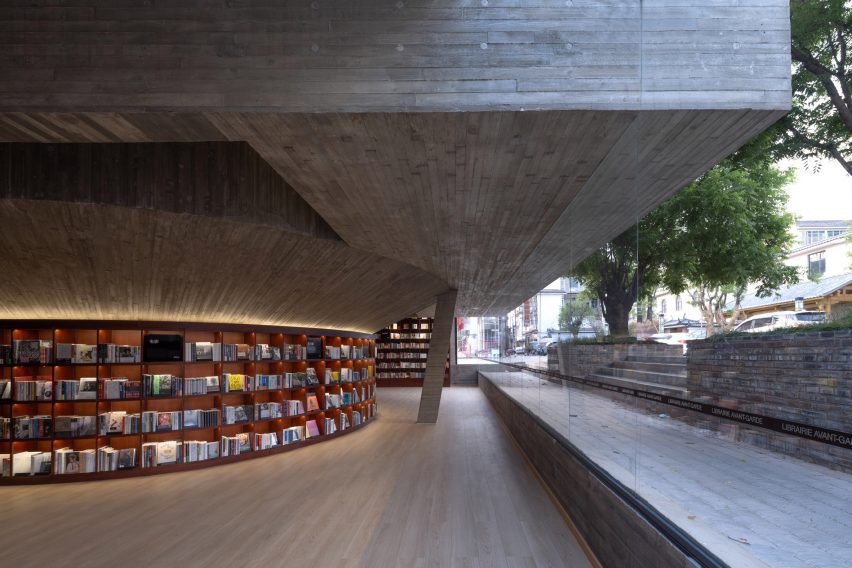 Weishan Chongzheng Academy Bookstore by Trace Architecture Office