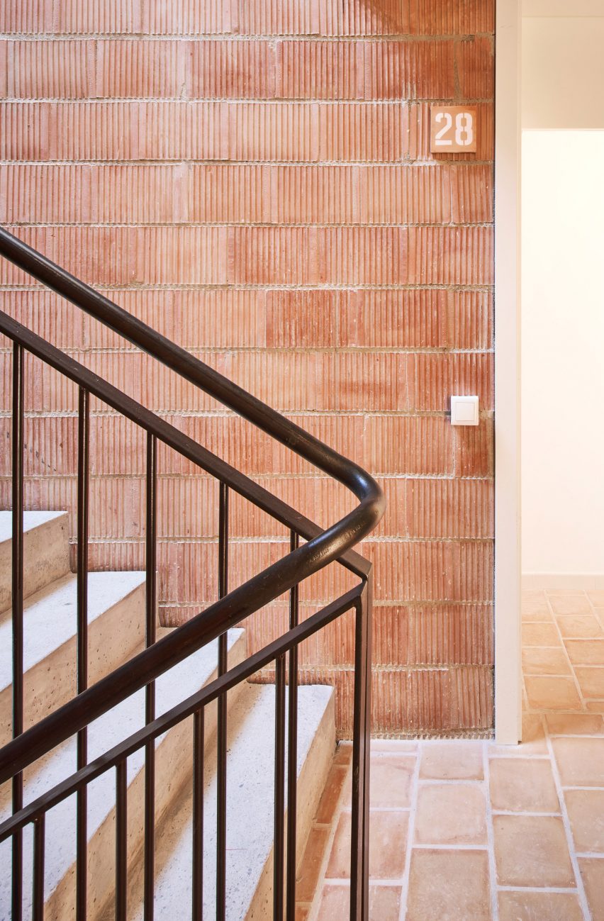 54 social housing units in Inca by Joan J Fortuny and Alventosa Morell Arquitectes