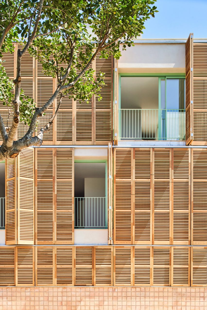54 social housing units in Inca by Joan J Fortuny and Alventosa Morell Arquitectes