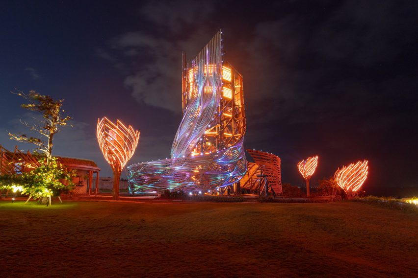 THK tower by Arthur Mamou Mani