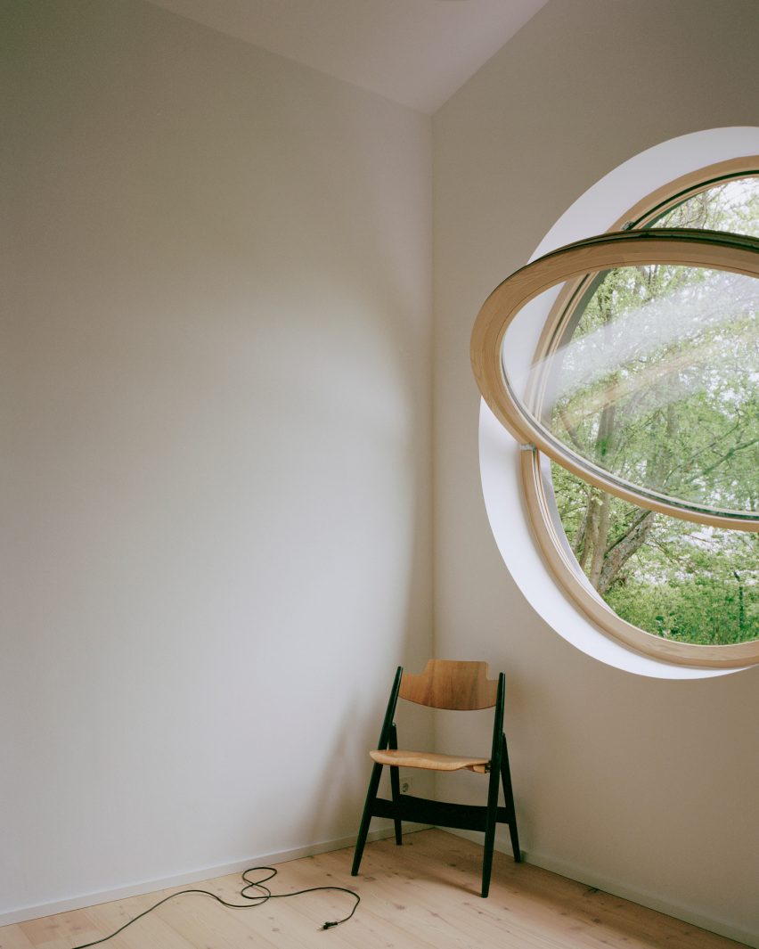 Bliesgau House by Roman Morschett
