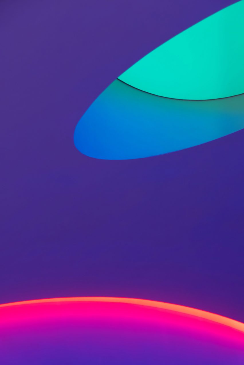 Flickering Peak by Wutopia Lab