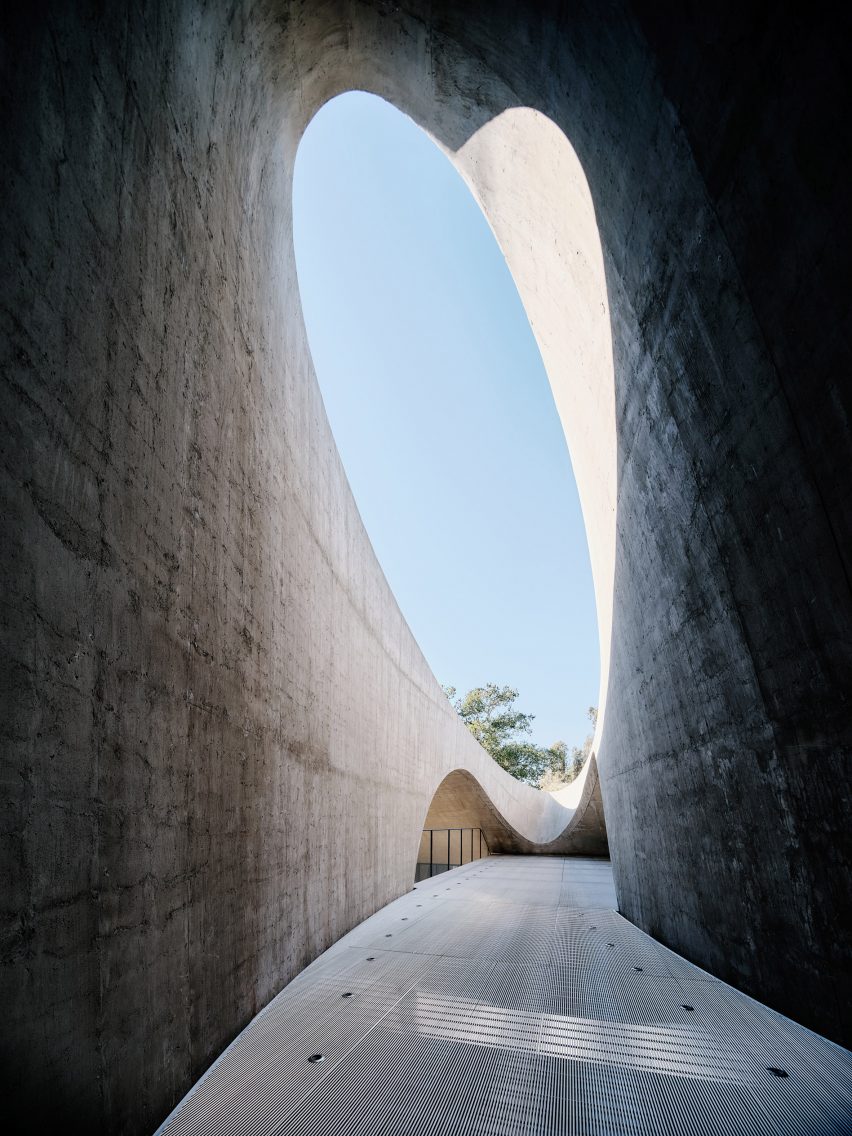 Curved hallway
