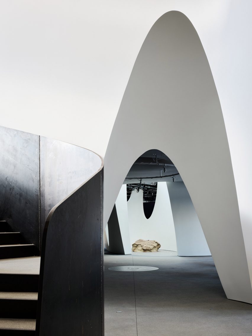 Arched concrete house