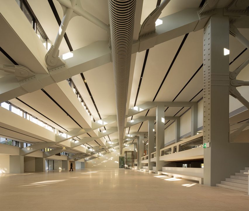 Centro de Arte Moderna Gulbenkian by Kengo Kuma