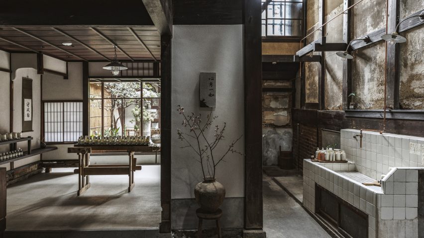 Flower vase in Kyoto townhouse perfumery