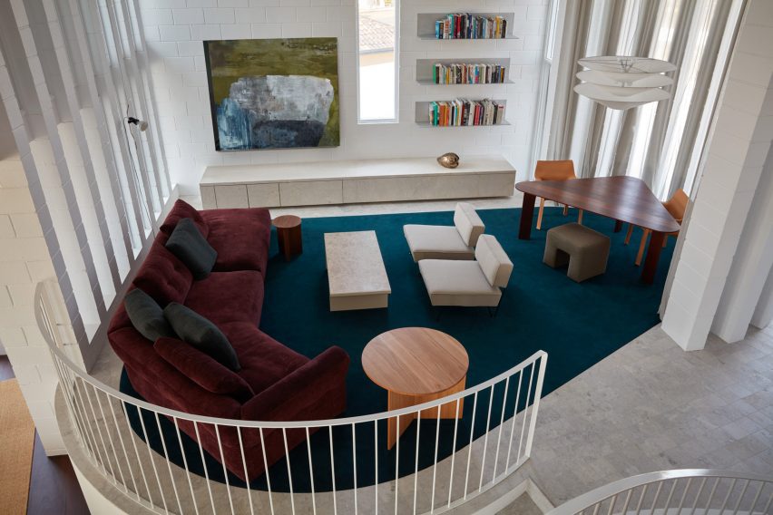 Tomich House by Mark Jeavons and Ohlo Studio