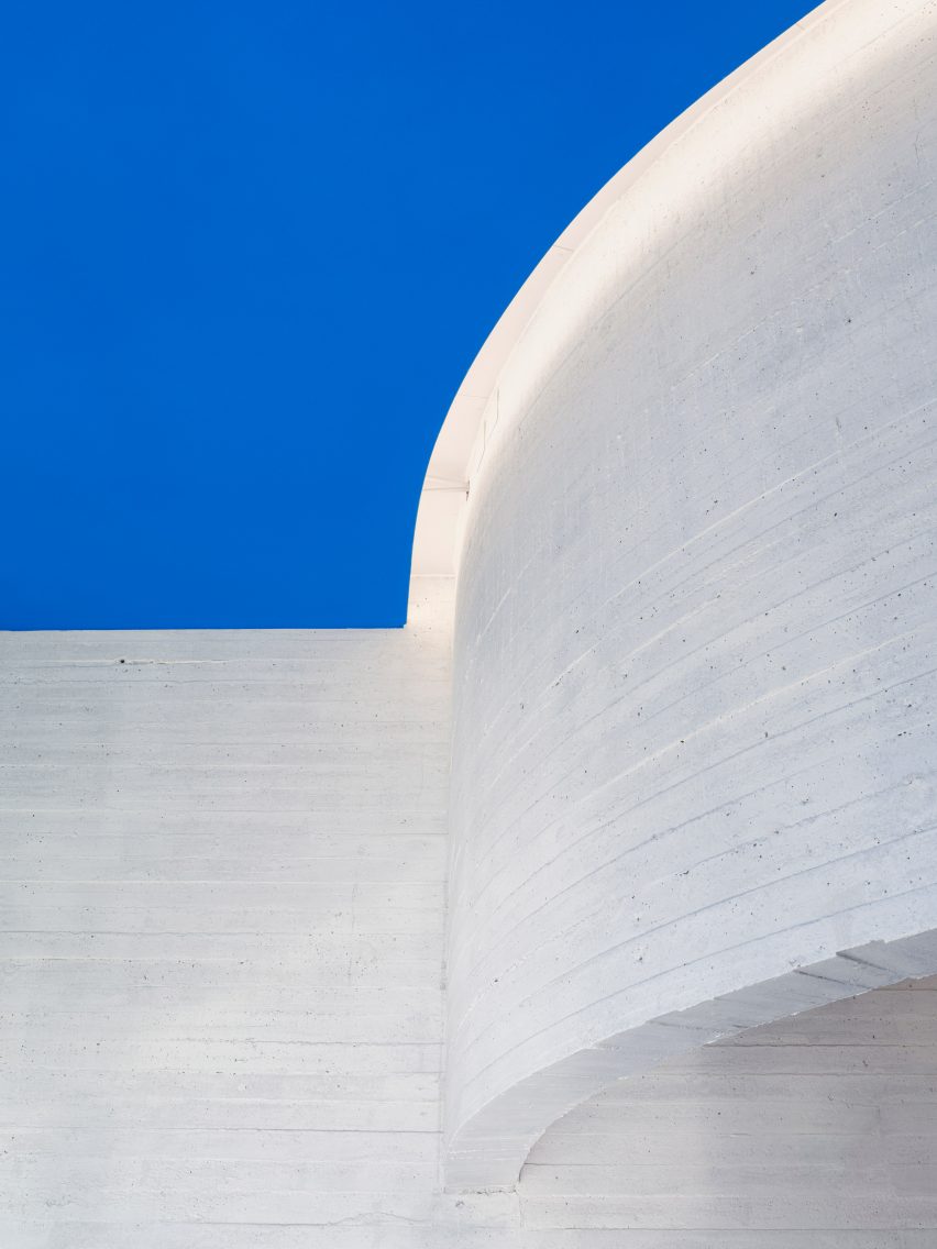 Meander by Steven Holl Architects