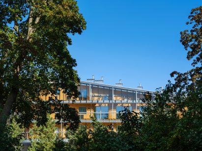 Wooden and glass-lined housing in Helsinki