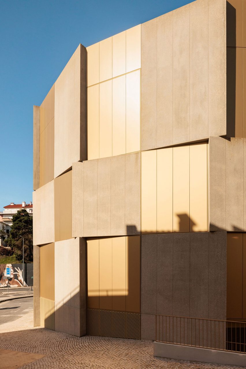 Portuguese housing block by Bureau des Mésarchitecture