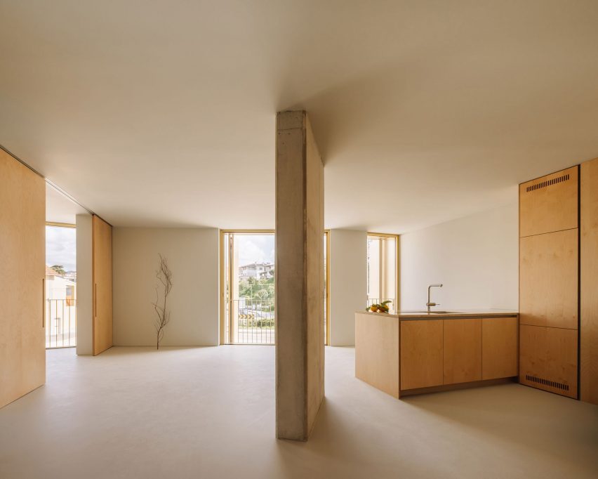 Portuguese housing block by Bureau des Mésarchitecture