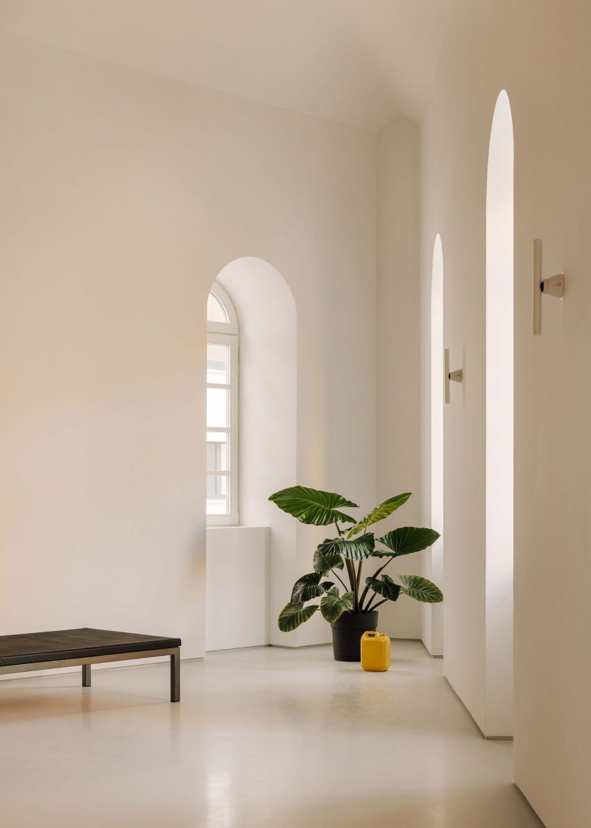 Portuguese housing block by Bureau des Mésarchitecture