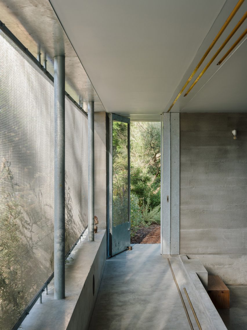 Red Hill House and Studio by Zuzana & Nicholas