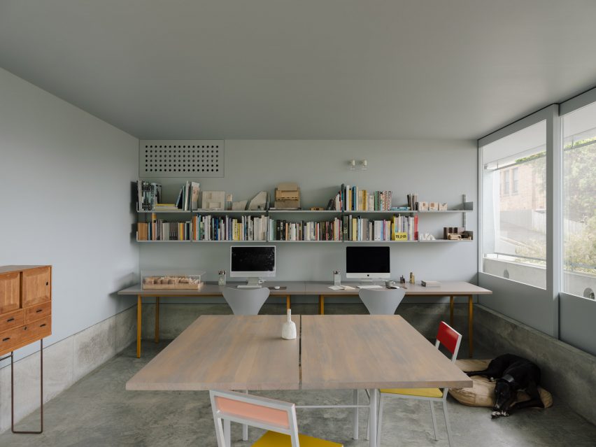 Red Hill House and Studio by Zuzana & Nicholas
