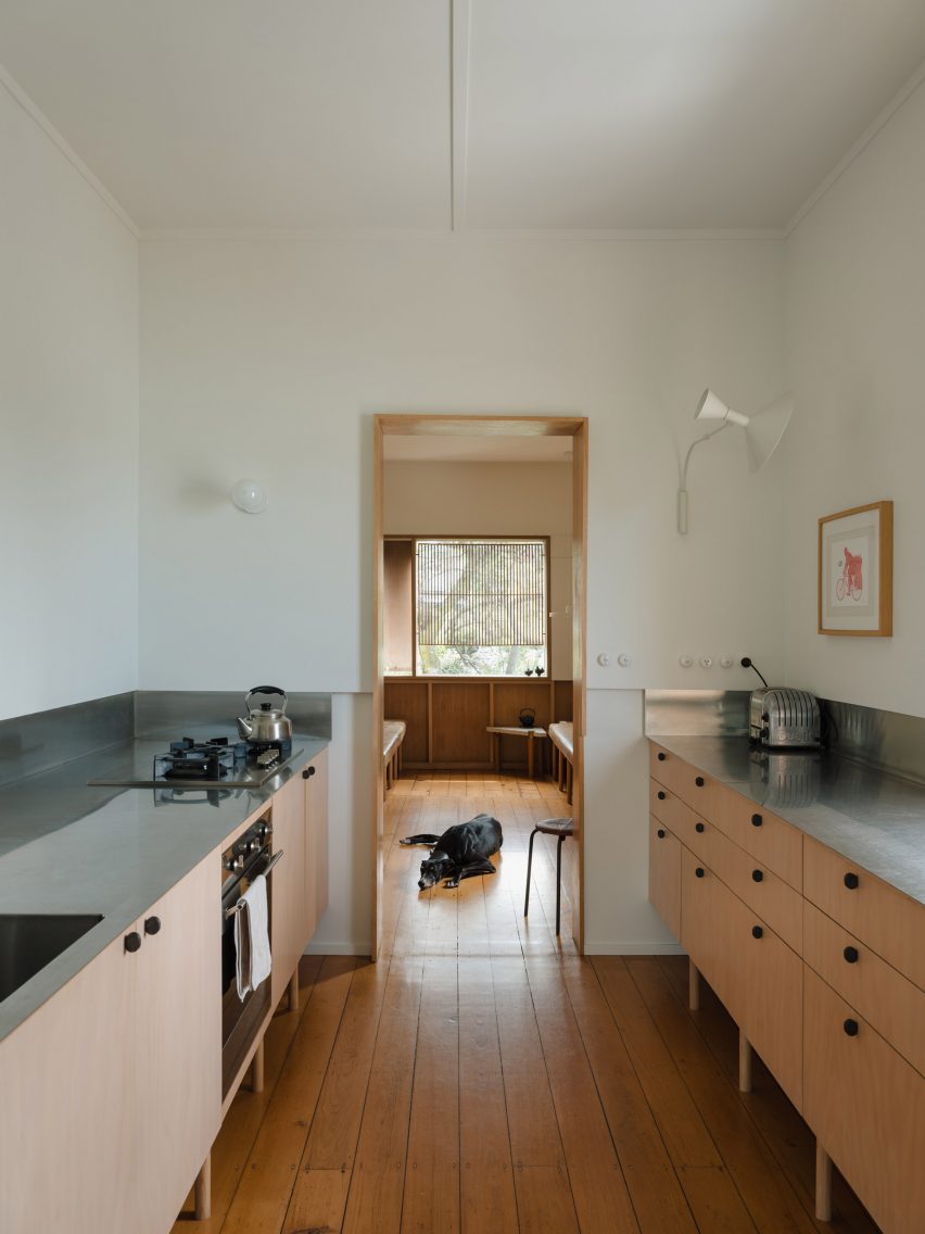Red Hill House and Studio by Zuzana & Nicholas