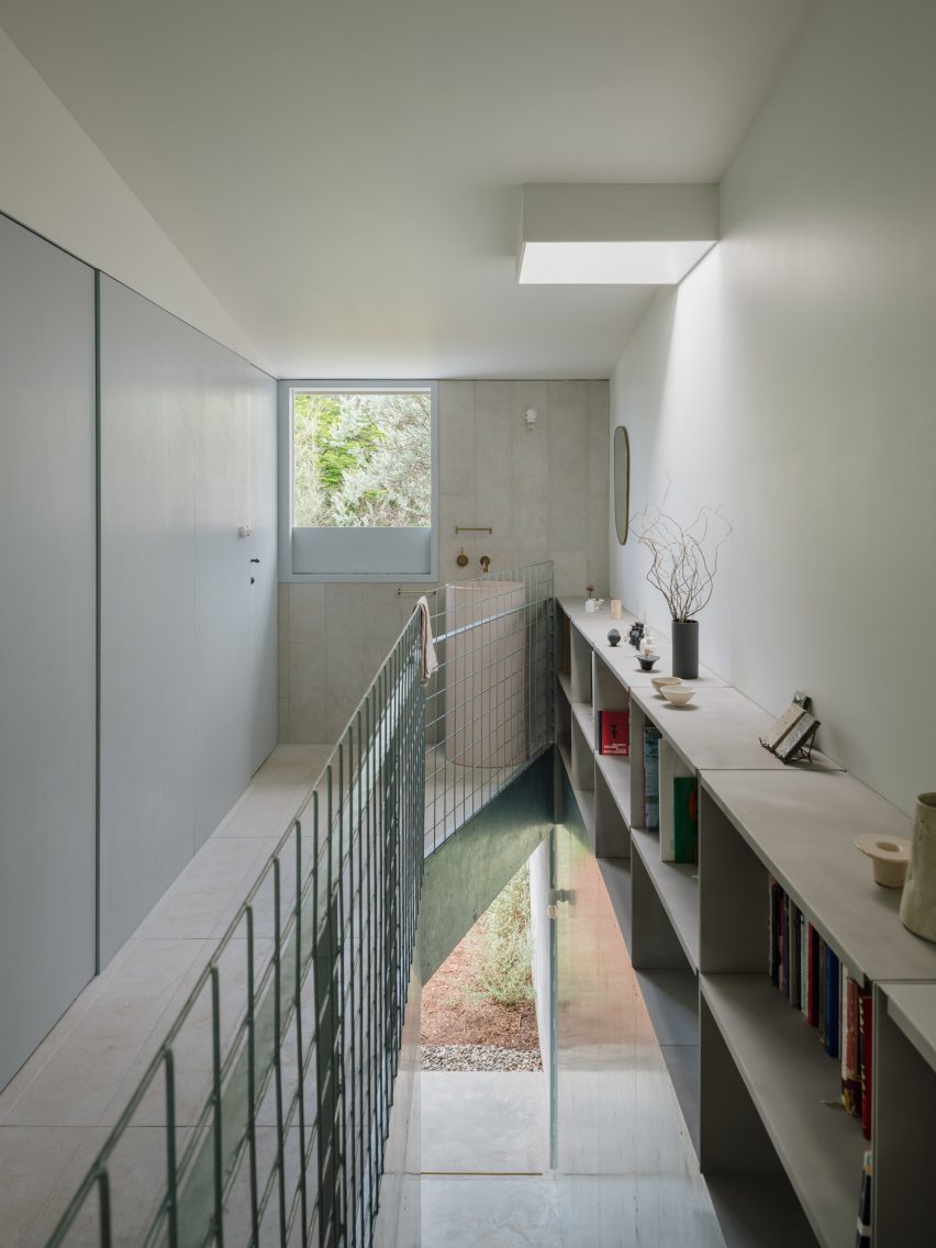 Red Hill House and Studio by Zuzana & Nicholas