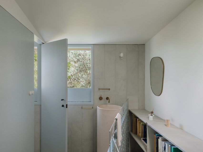 Red Hill House and Studio by Zuzana & Nicholas