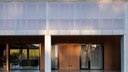 New Zealand home by DCA Architects of Transformation