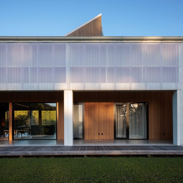 New Zealand home by DCA Architects of Transformation