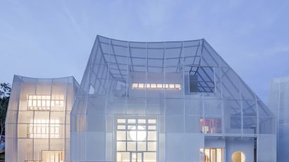 Flickering Peak in China by Wutopia Lab