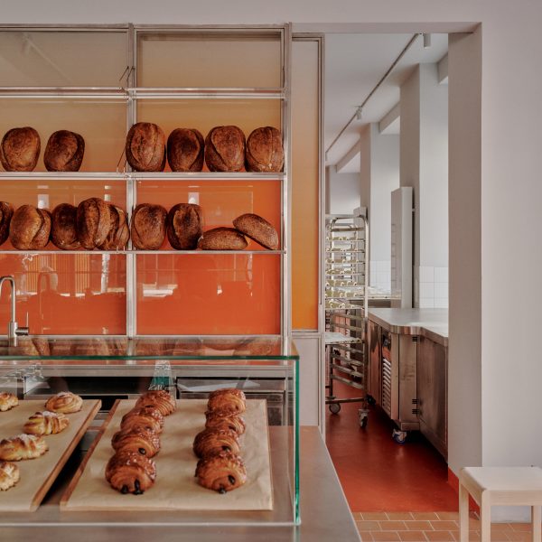 Acid Berlin bakery by Plantea Estudio