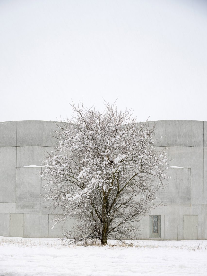 Trekroner Church by Rorbaek og Moller Arkitekter