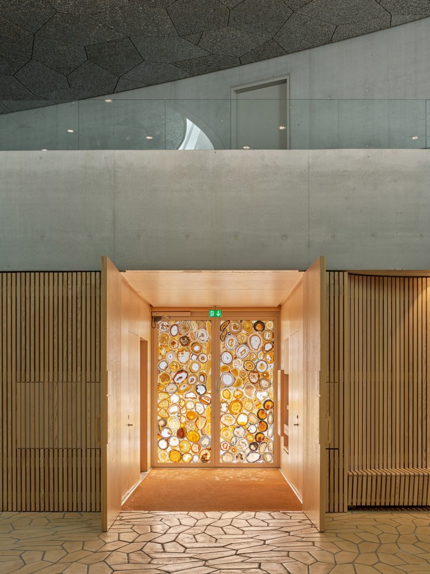 Trekroner Church by Rorbaek og Moller Arkitekter