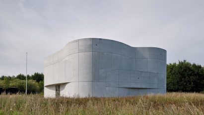 Trekroner Church by Rorbaek og Moller Arkitekter