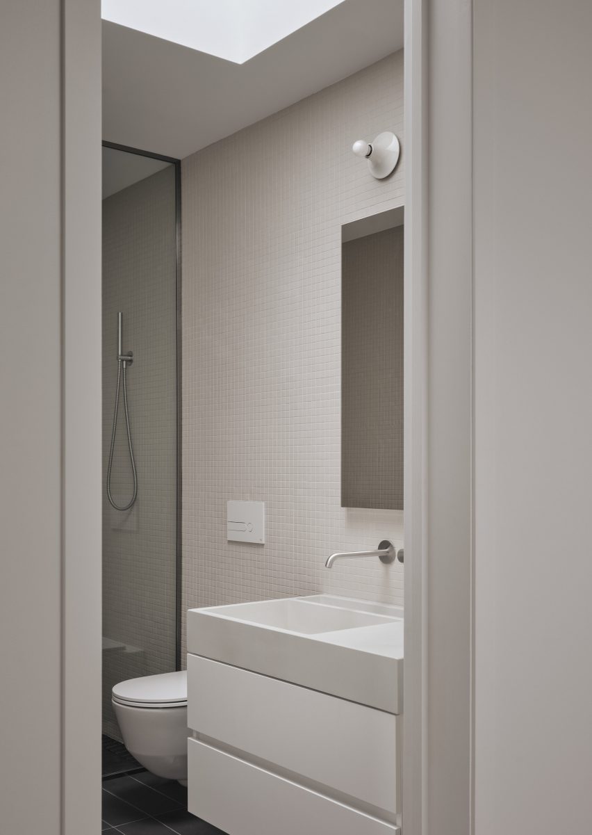 Triplex Fabre by Atelier l'Abri