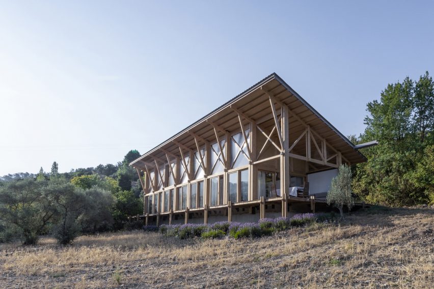 Two Face House by SO?