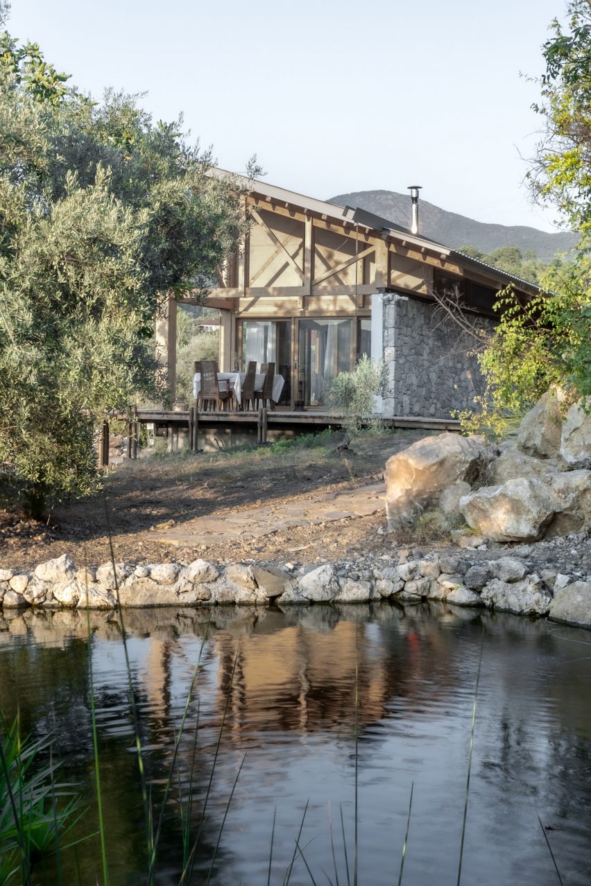 Two Face House by SO?