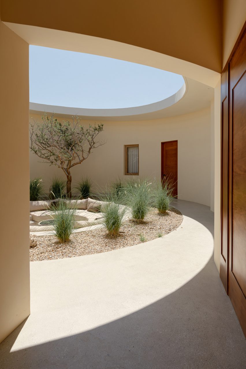 Casa Suna by YDR Studio