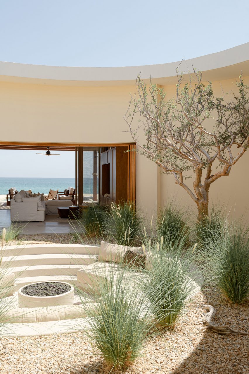 Casa Suna by YDR Studio