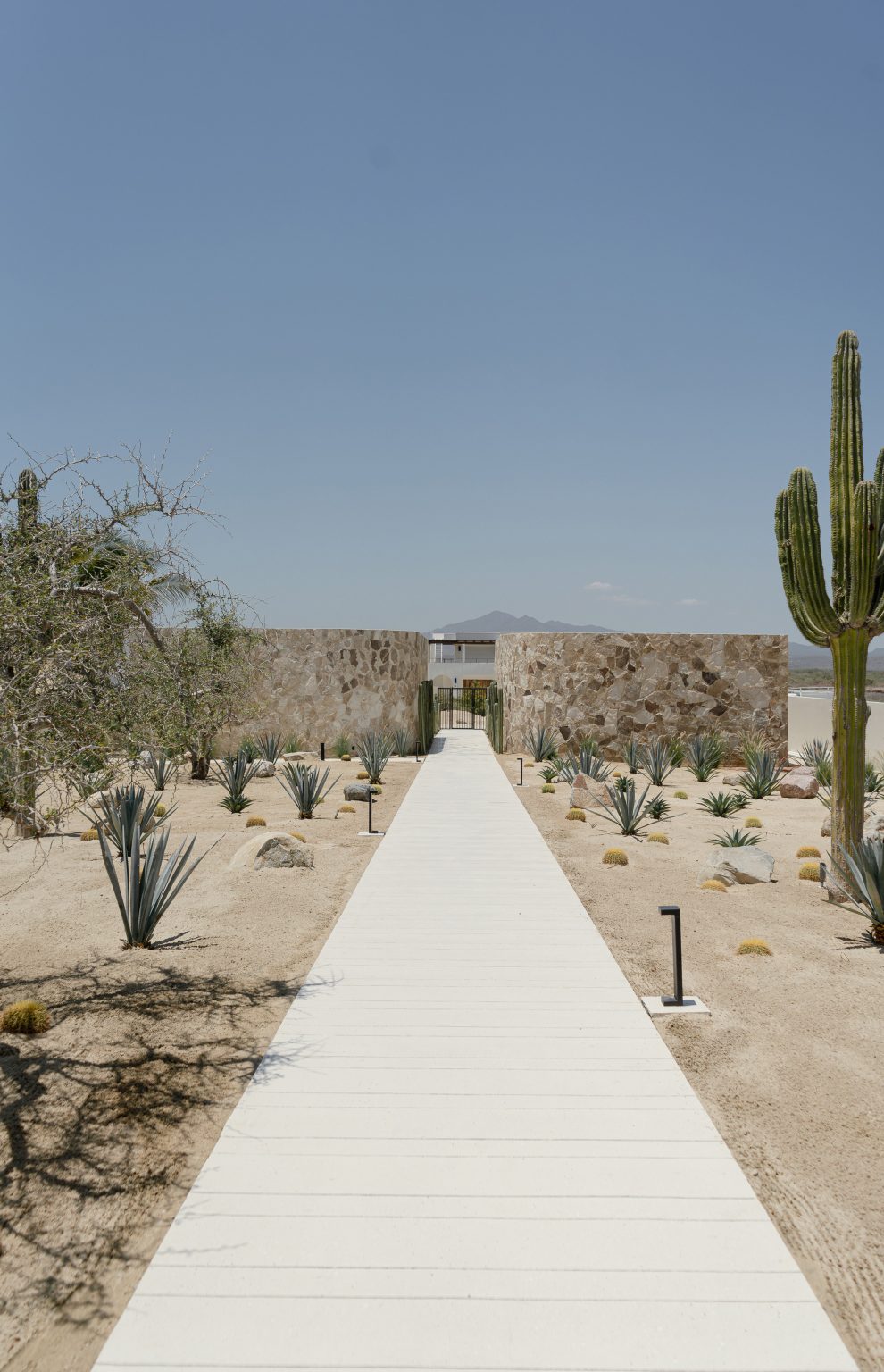 Casa Suna by YDR Studio
