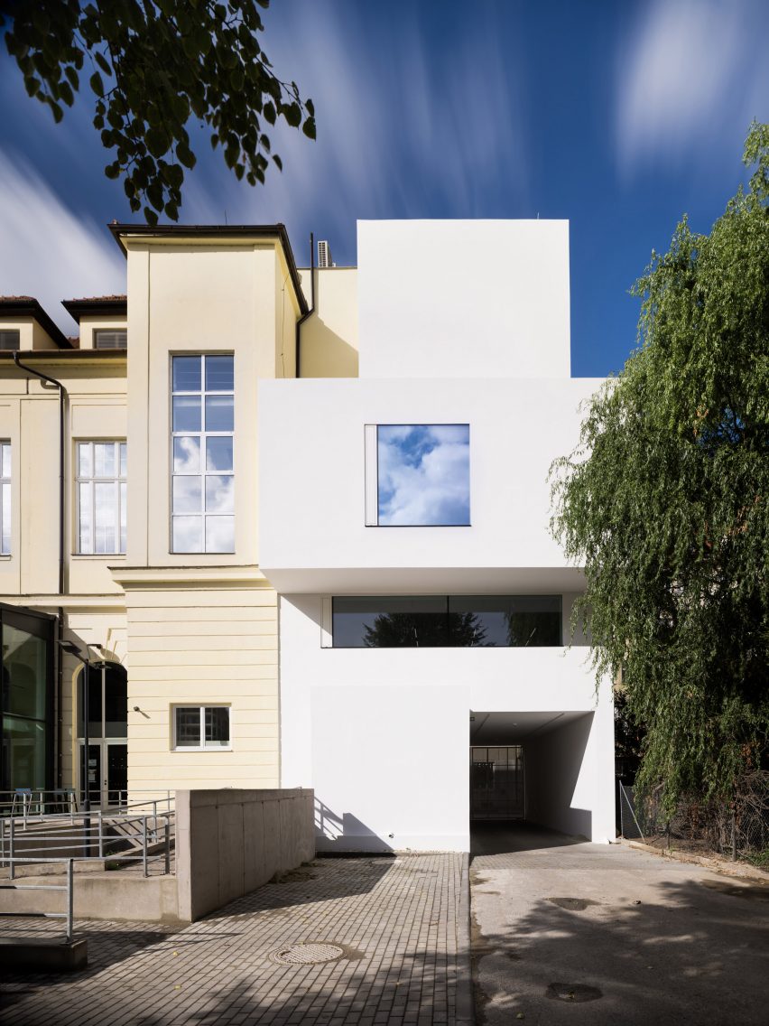 Art Studios of the Faculty of Education by Dilna