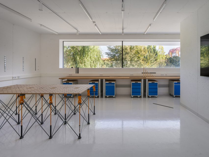 Art Studios of the Faculty of Education by Dilna