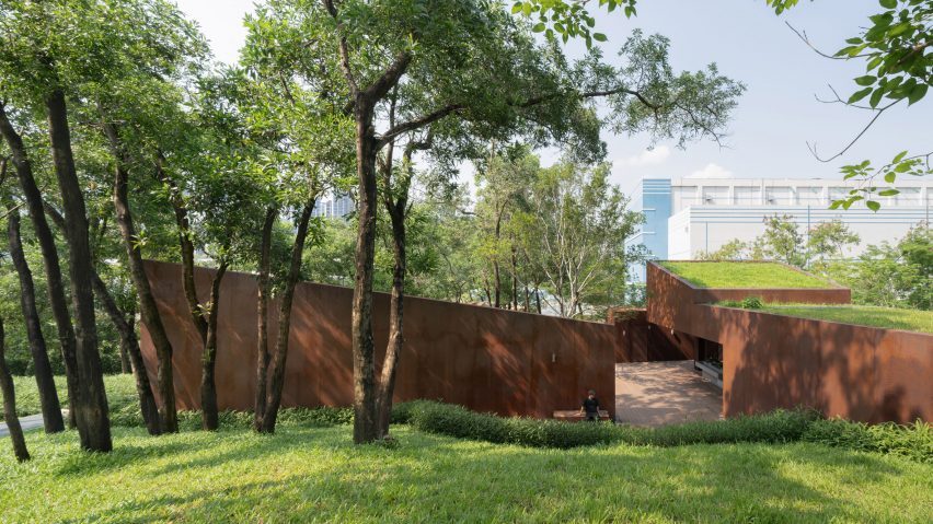 Qiaochengbei Park Visitor Centre by Atelier Xi
