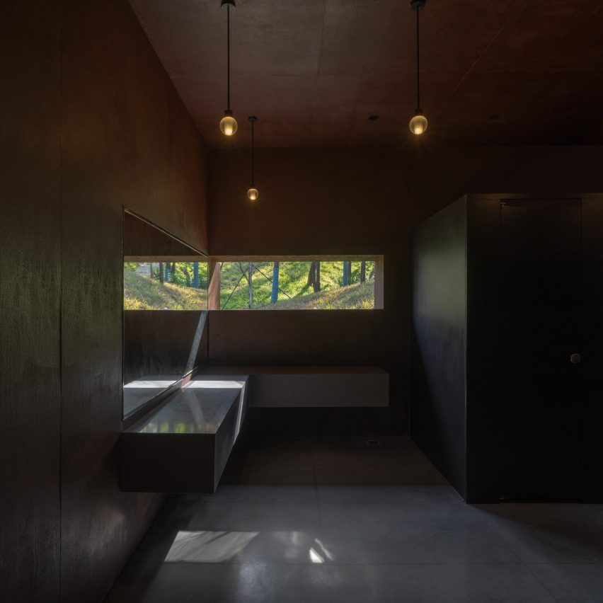 Qiaochengbei Park Visitor Centre by Atelier Xi