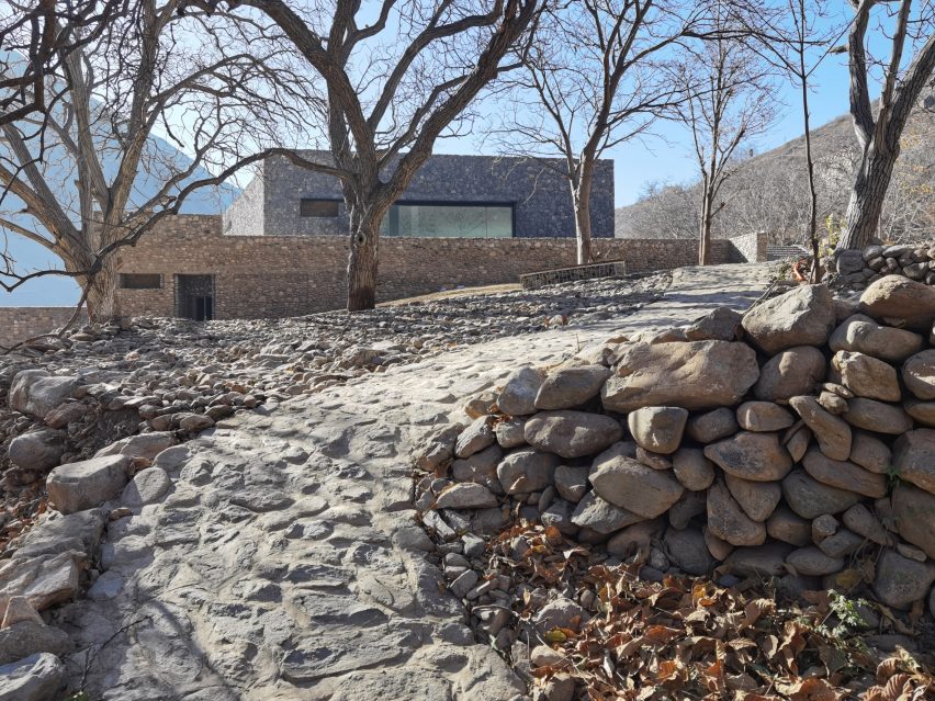 Quzika 1865 Winery Complex by PL-T Architecture Studio
