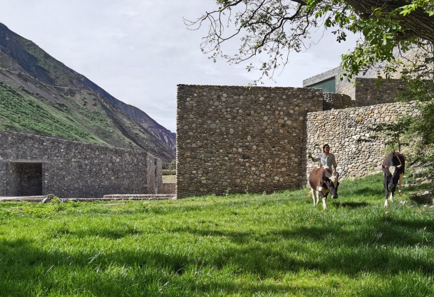 Quzika 1865 Winery Complex by PL-T Architecture Studio