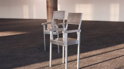 Robot chair